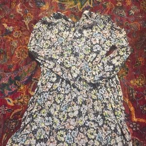 Flowered long sleeves dress